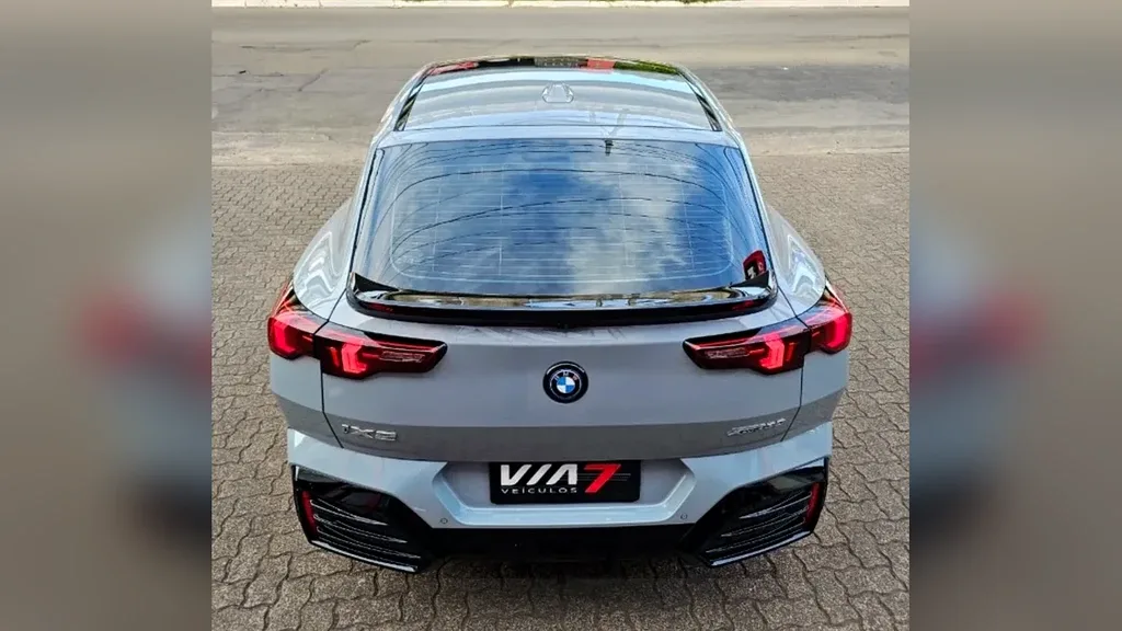 BMW IX2 - Imagem 14