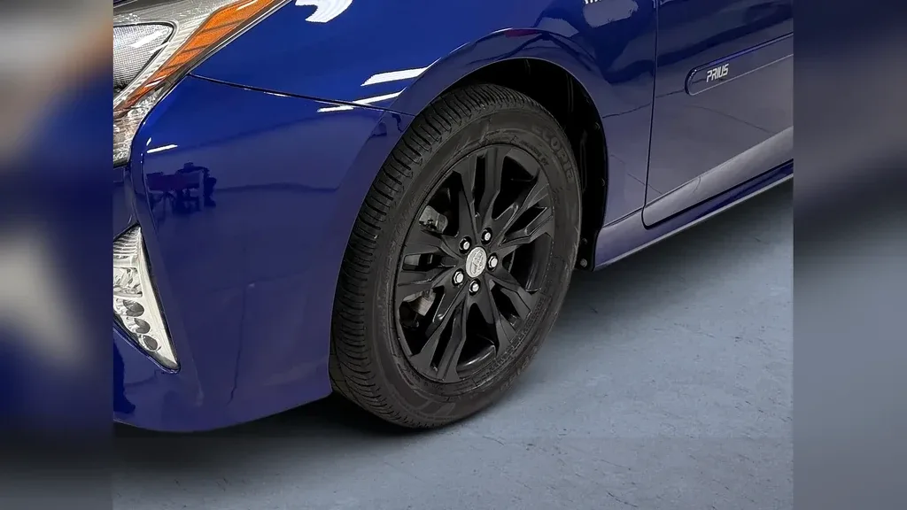 Toyota Prius Gen-4 - Imagem 6