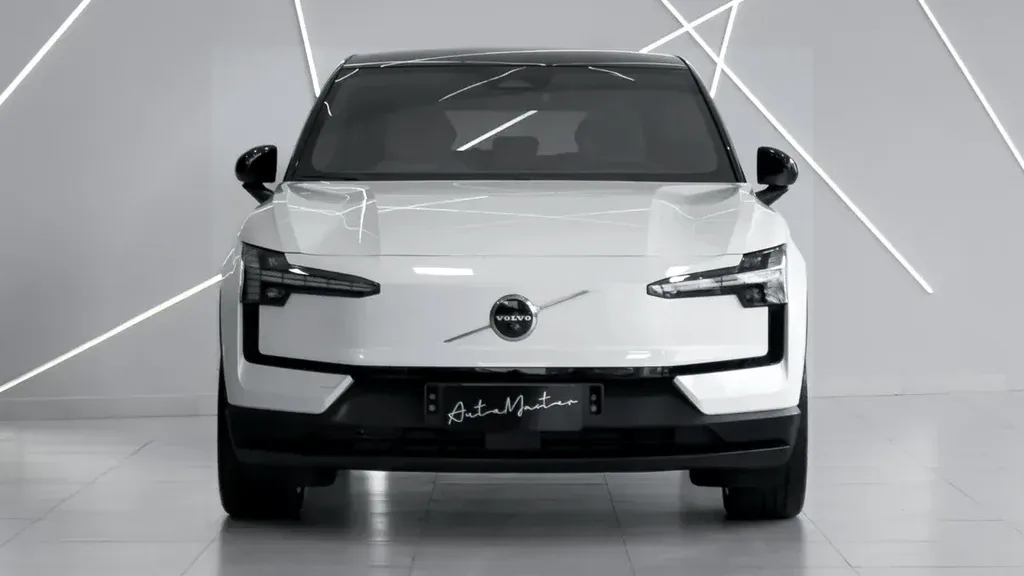 Volvo EX30 - Imagem 3