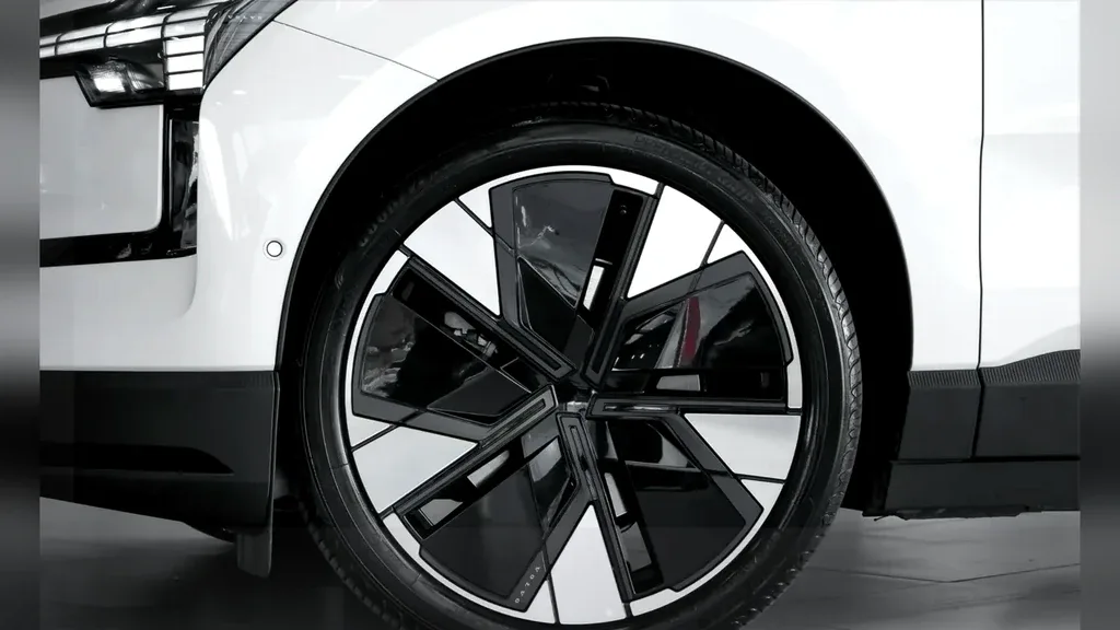 Volvo EX30 - Imagem 14