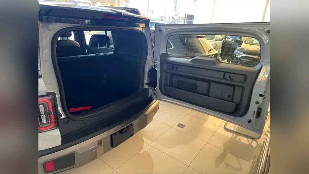 Chevrolet Spark Euv - Imagem 8