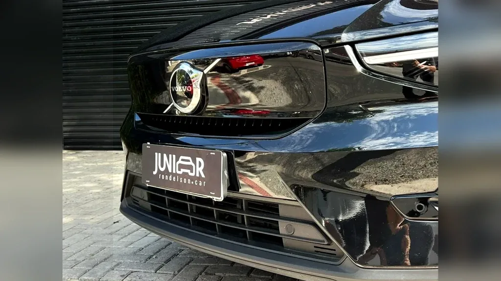 Volvo XC40 Recharge - Imagem 4