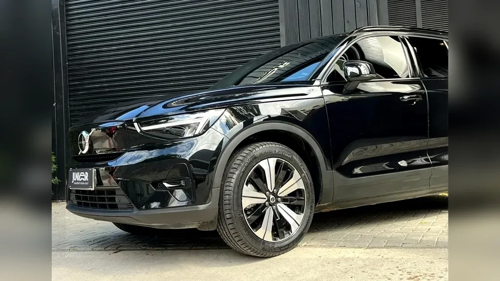 Volvo XC40 Recharge - Imagem 6