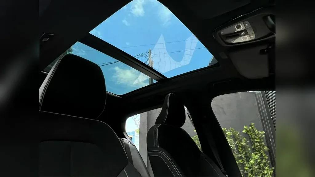 Volvo XC40 Recharge - Imagem 10