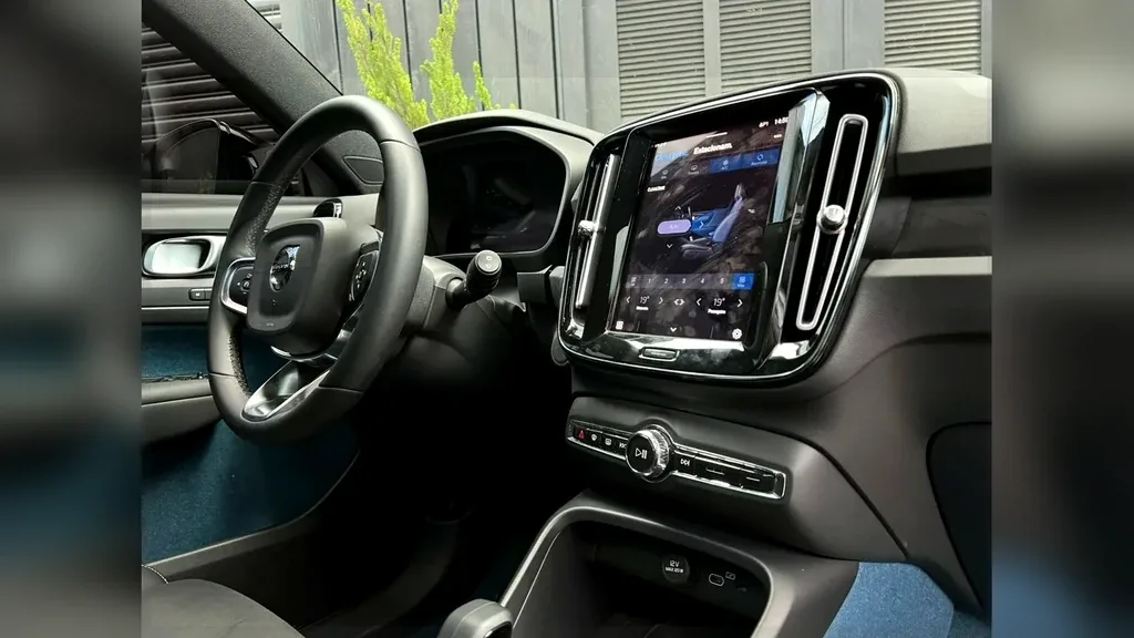 Volvo XC40 Recharge - Imagem 20