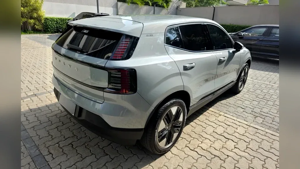 Volvo EX30 - Imagem 3