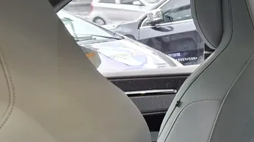 Volvo EX30 - Imagem 14