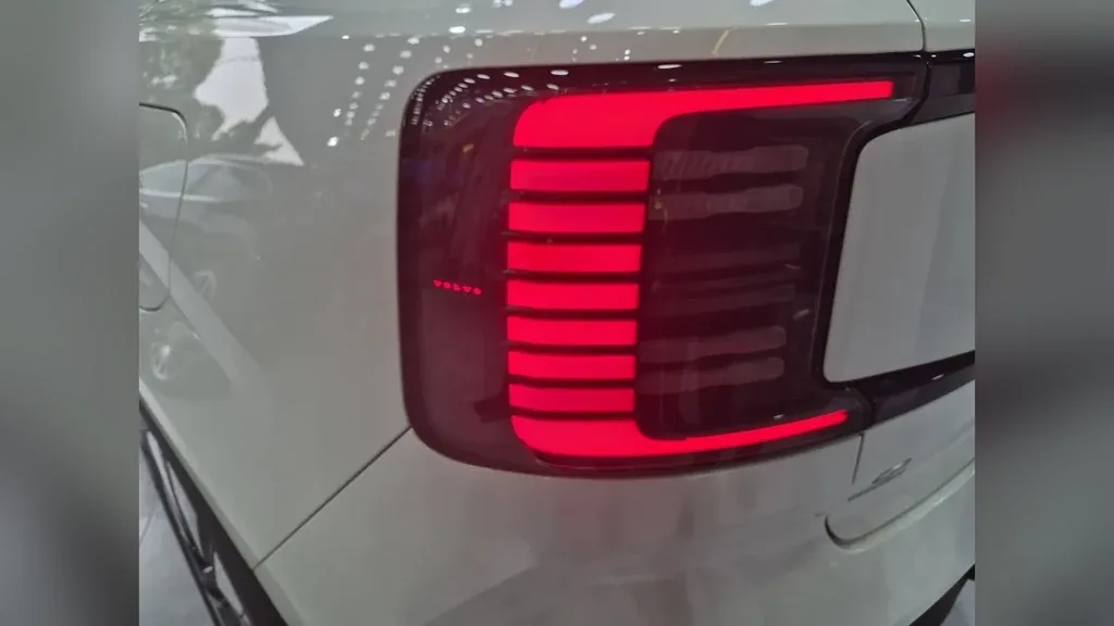 Volvo EX30 - Imagem 20