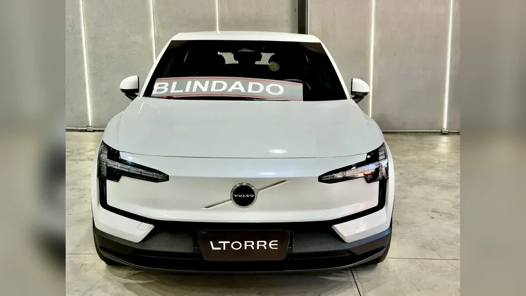 Volvo EX30 - Imagem 2