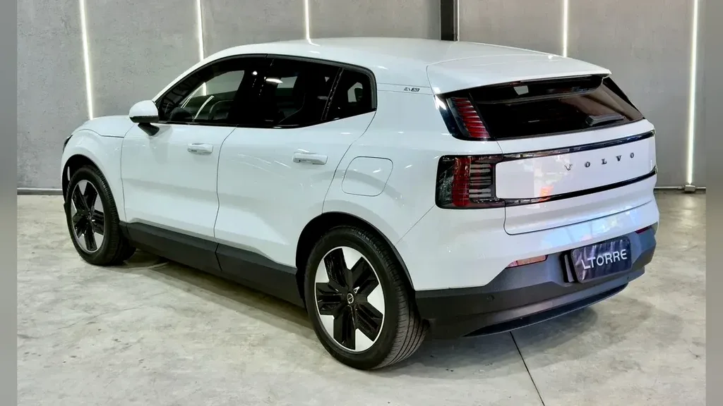 Volvo EX30 - Imagem 8