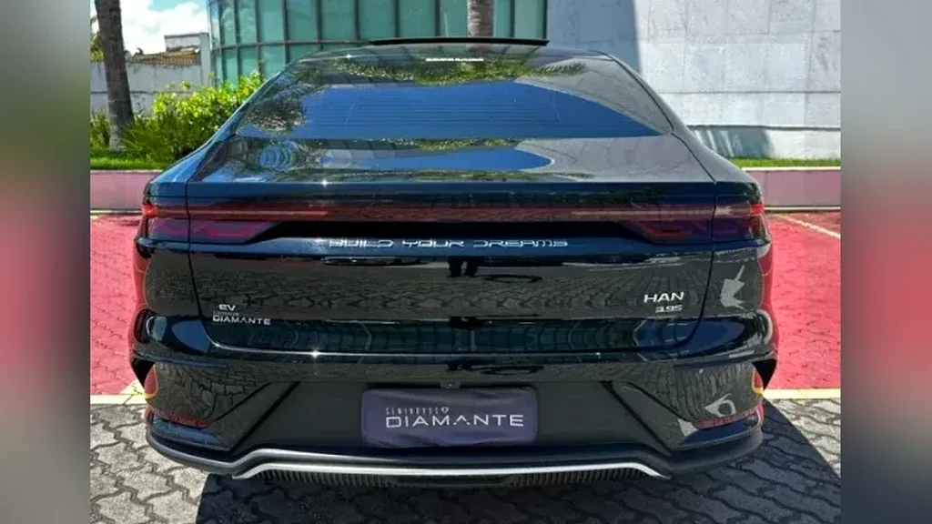 BYD Han - Imagem 18