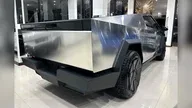 Tesla Cybertruck - Miniatura 5