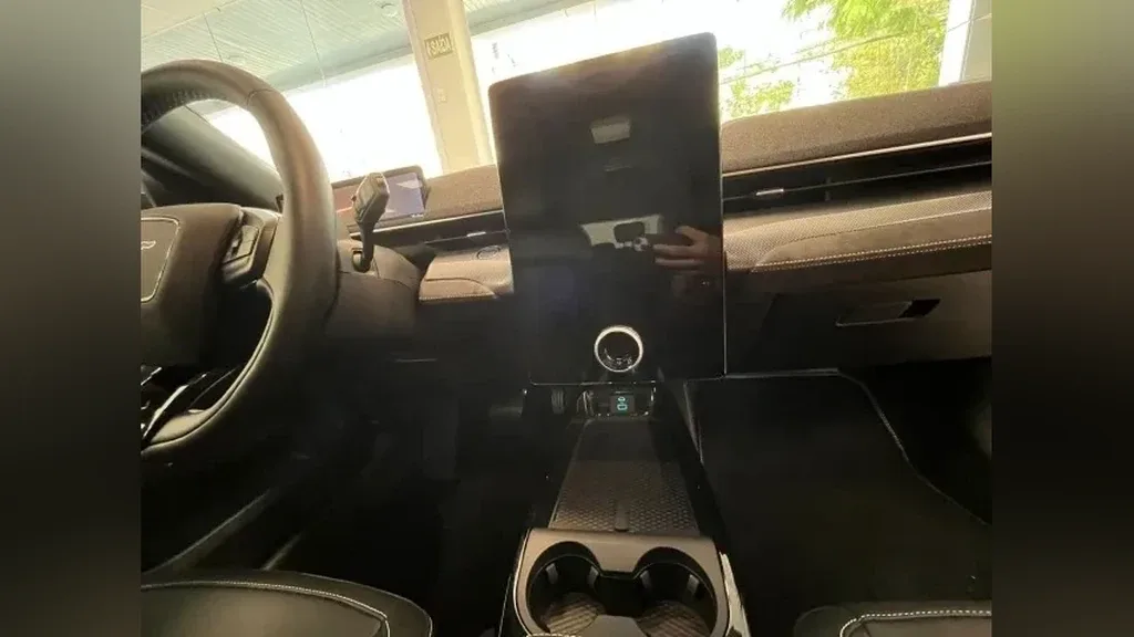 Ford Mustang Mach-e - Imagem 6