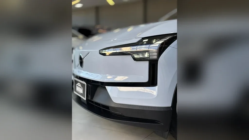 Volvo EX30 - Imagem 4