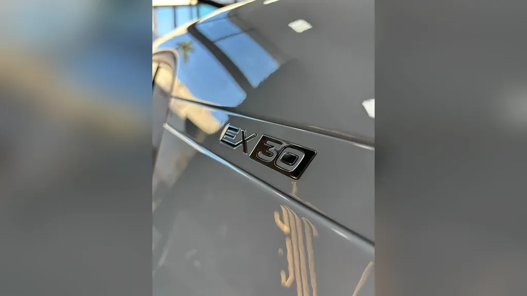 Volvo EX30 - Imagem 10