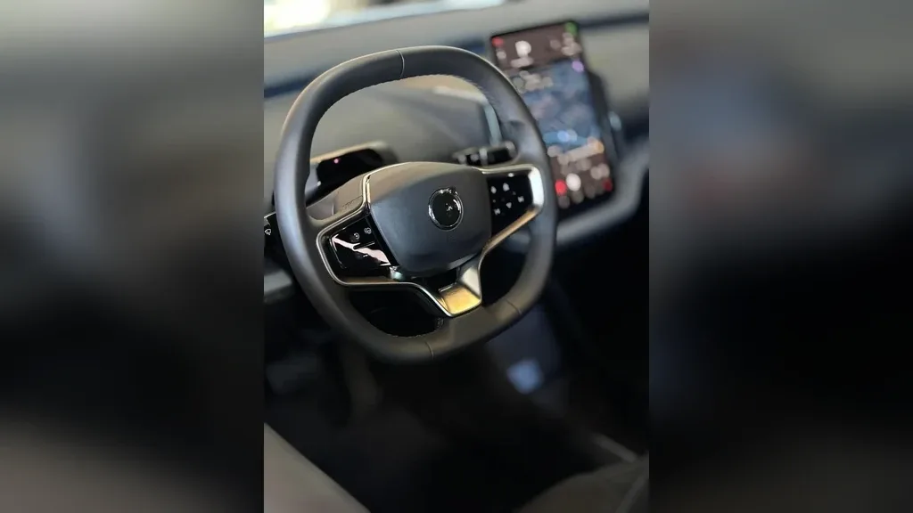 Volvo EX30 - Imagem 13