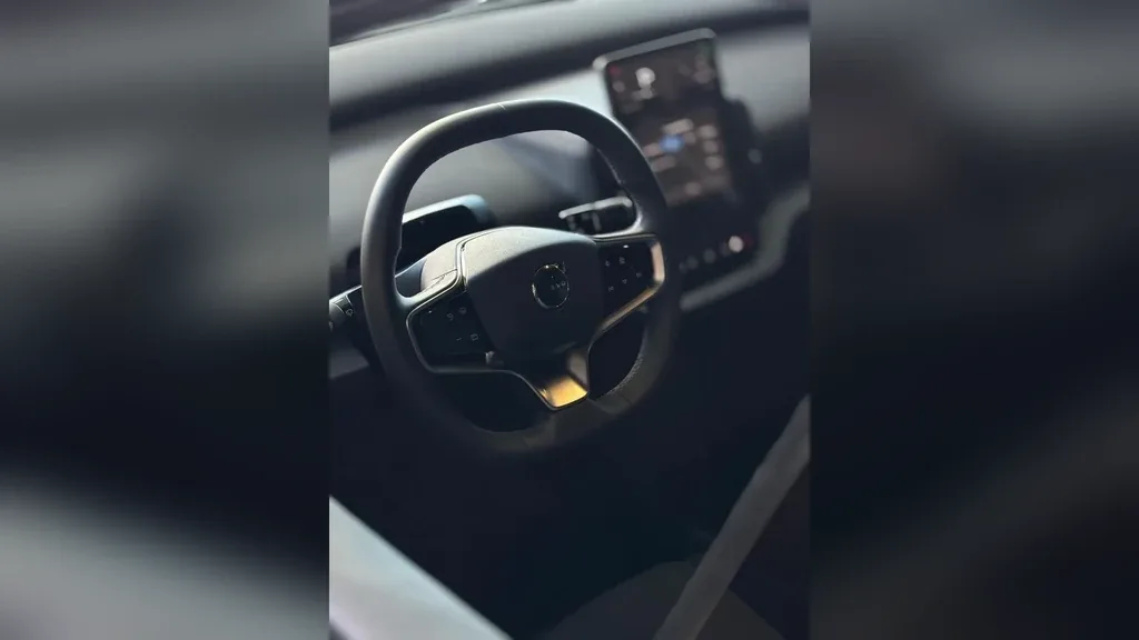 Volvo EX30 - Imagem 14