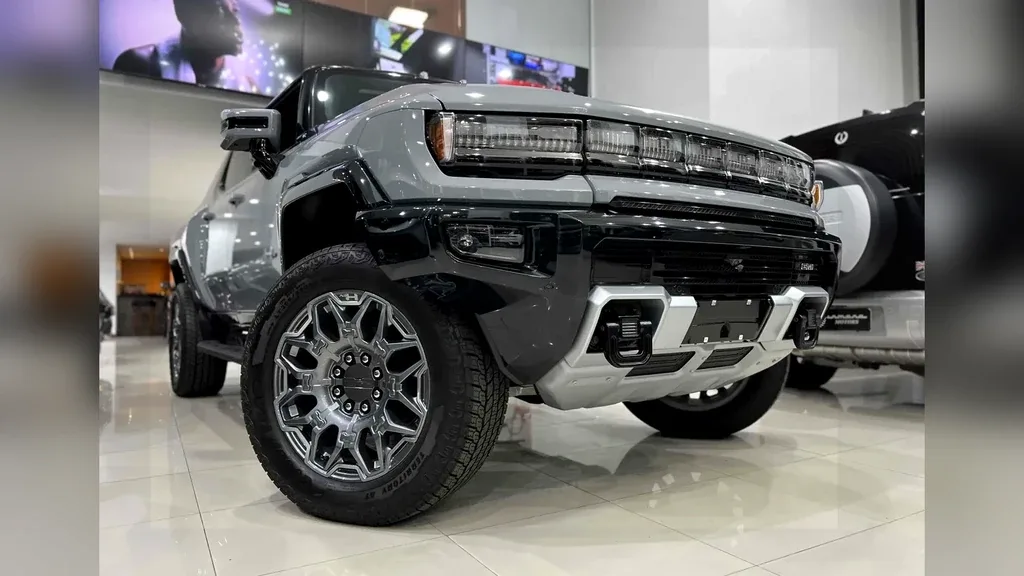 GMC Hummer EV Pickup - Imagem 15