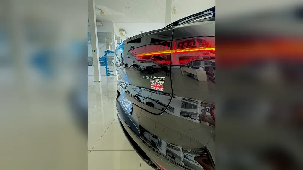 Jaguar I-pace - Imagem 5