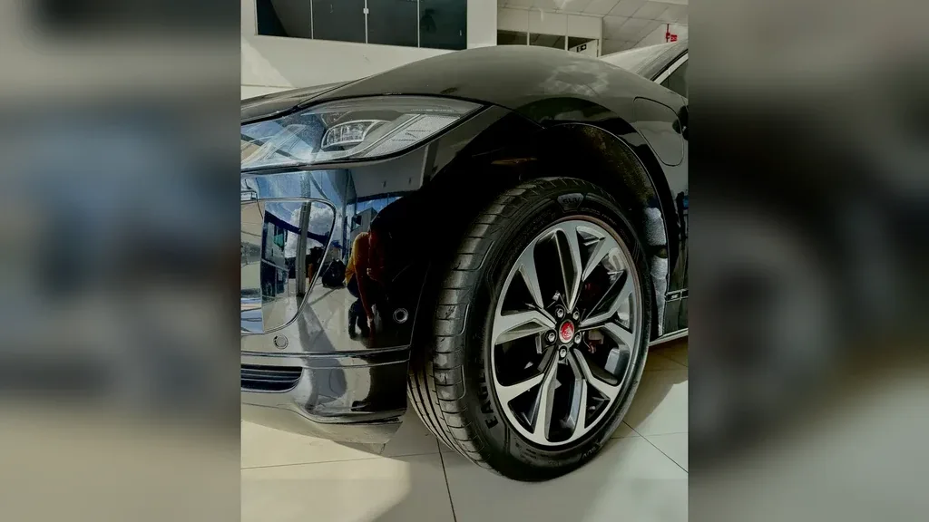 Jaguar I-pace - Imagem 6