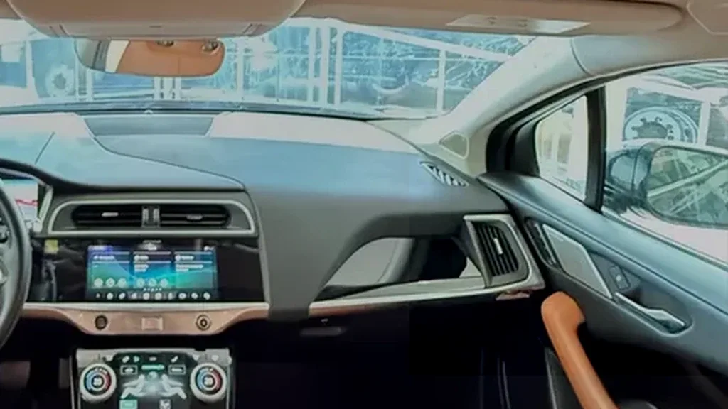 Jaguar I-pace - Imagem 7