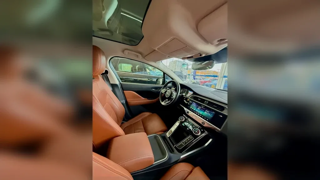 Jaguar I-pace - Imagem 11