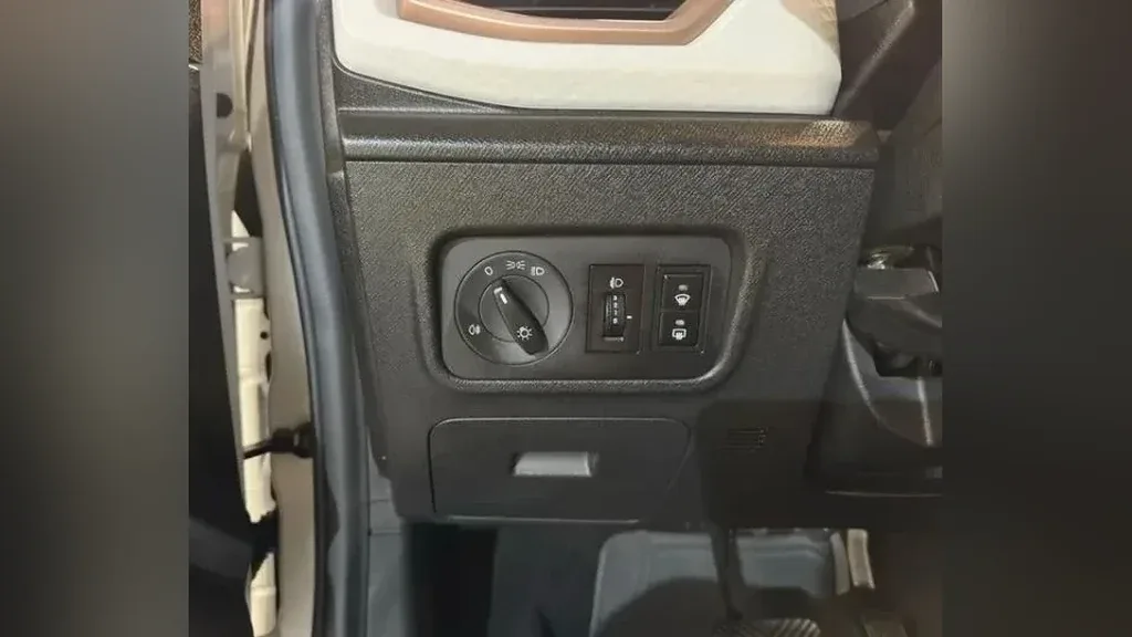 JAC E-JS1 - Imagem 8