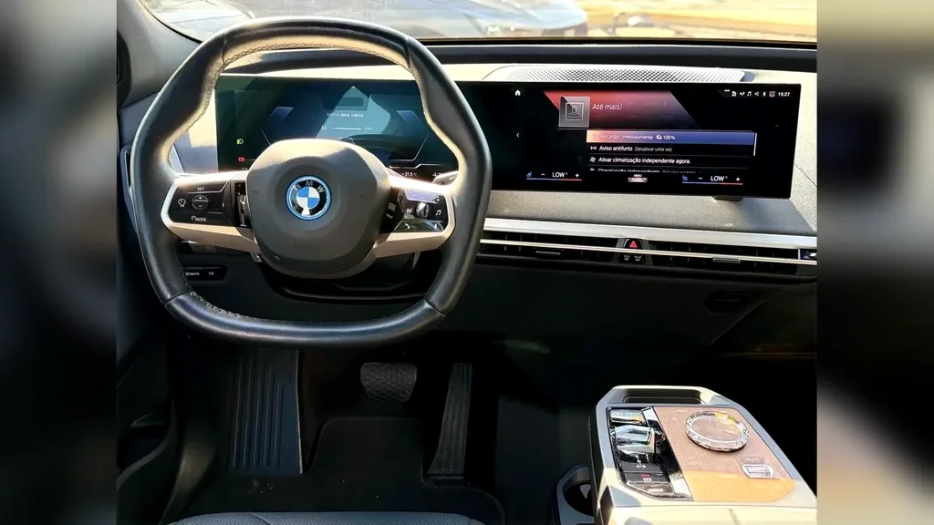 BMW Ix - Imagem 7