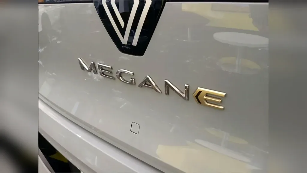 Renault Megane E-tech Electric - Imagem 14