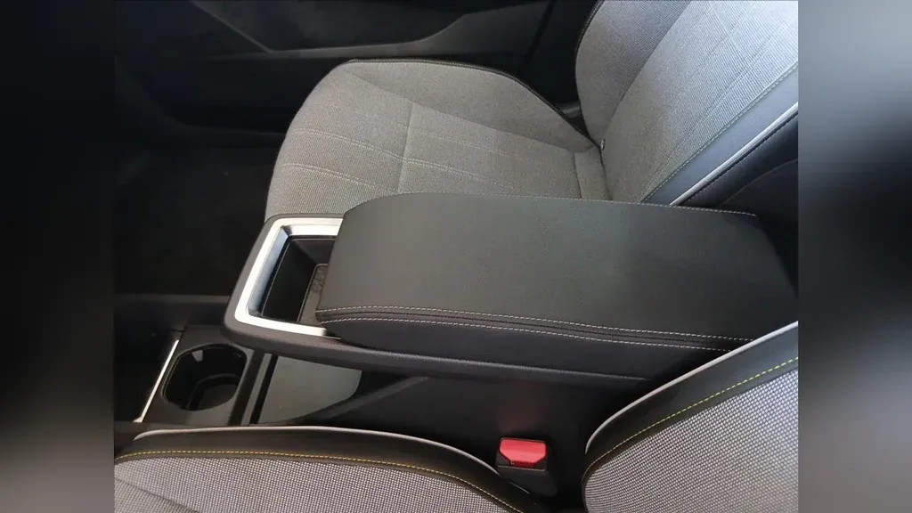 Renault Megane E-tech Electric - Imagem 17