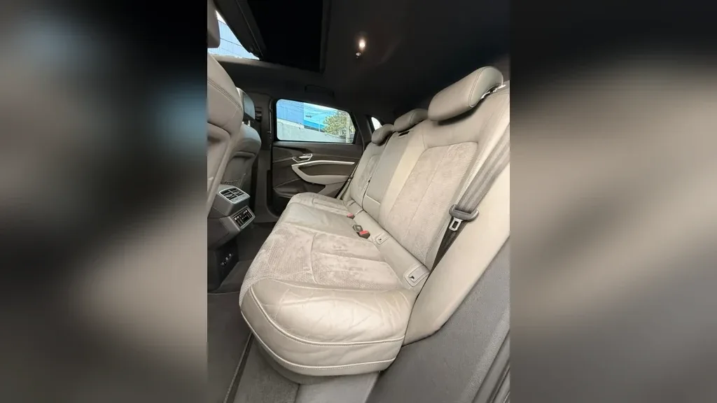 Audi E-tron Sportback - Imagem 14