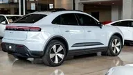 Porsche Macan - Miniatura 4