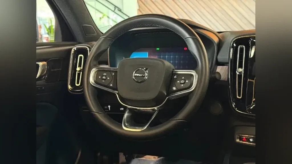 Volvo C40 Recharge - Imagem 11