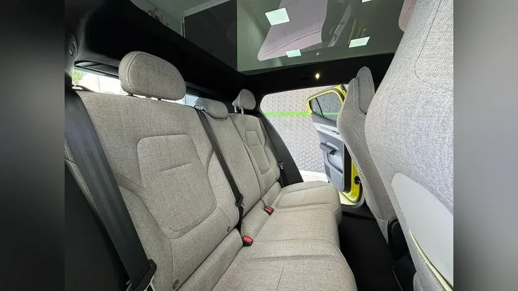 Volvo EX30 - Imagem 6