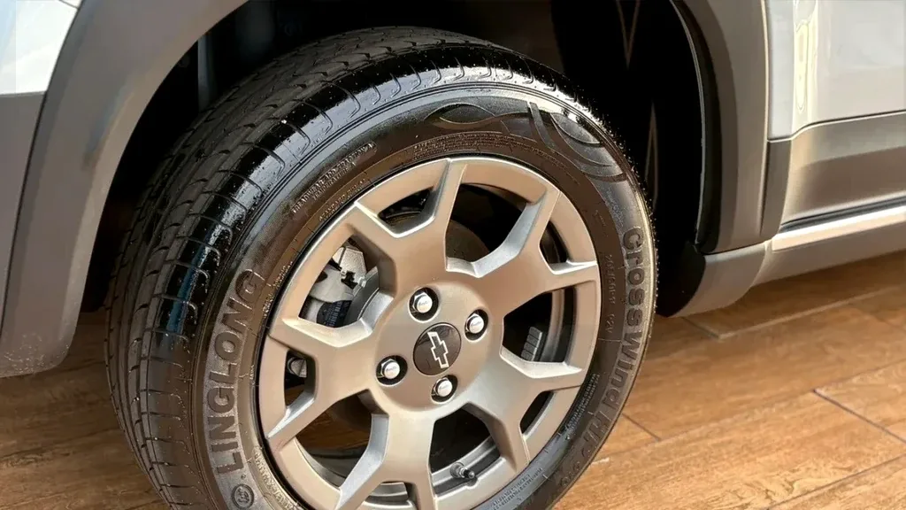 Chevrolet Spark Euv - Imagem 10