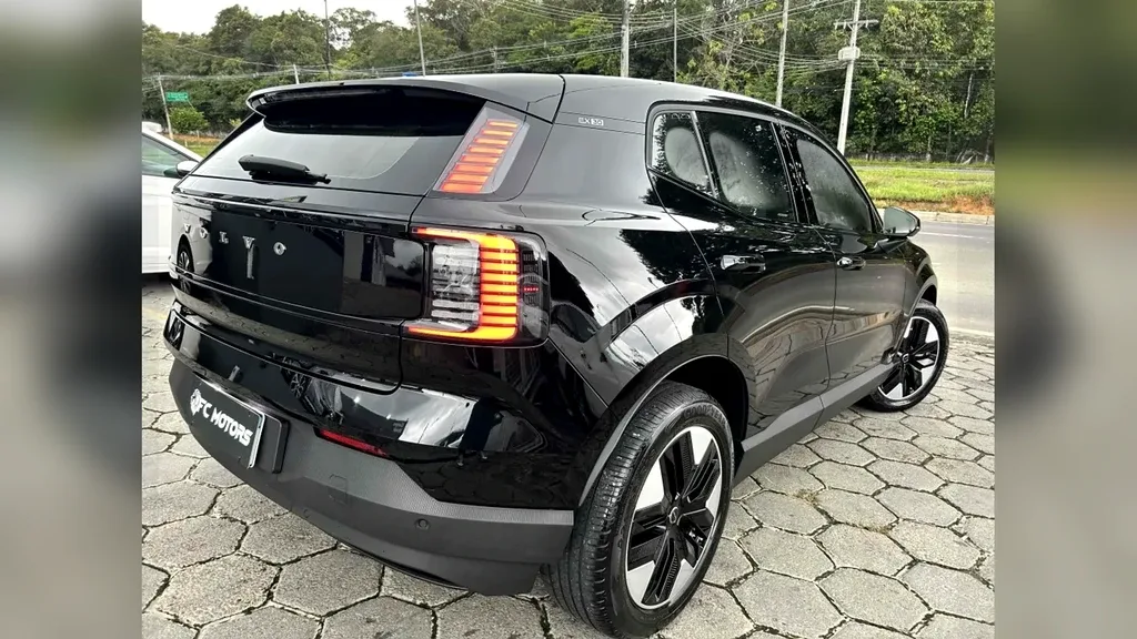 Volvo EX30 - Imagem 4