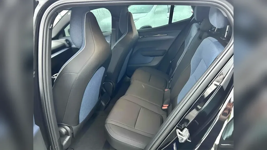 Volvo EX30 - Imagem 14