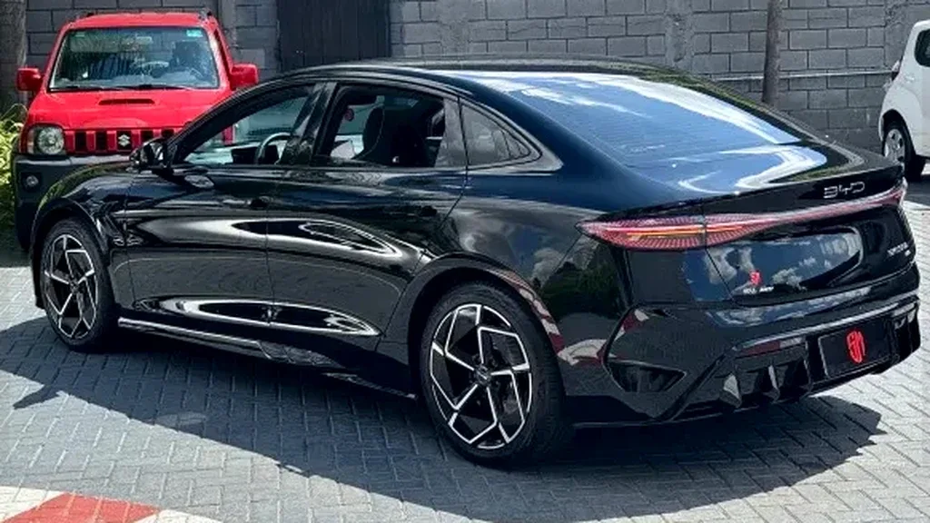 BYD Seal - Imagem 2