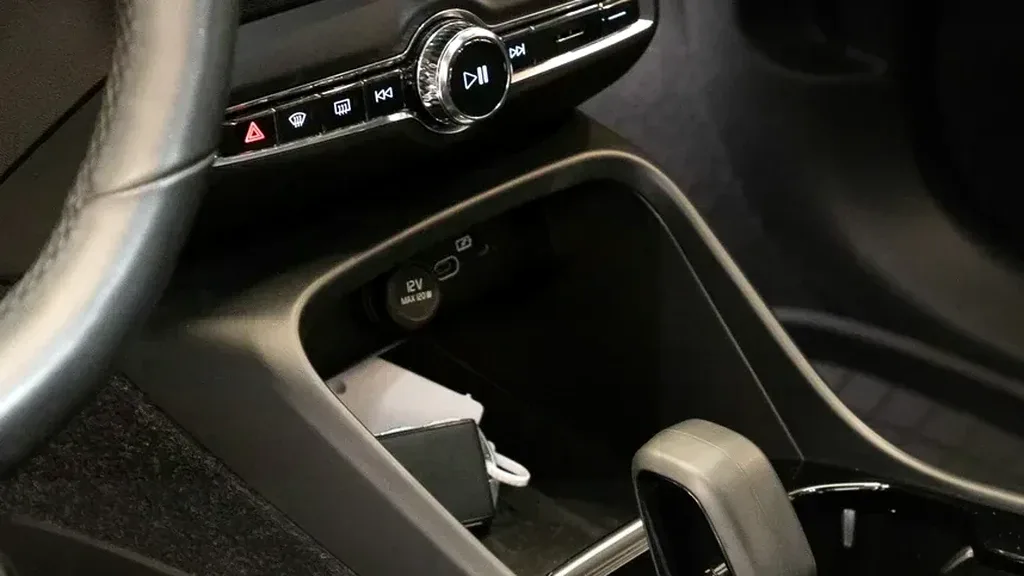 Volvo C40 Recharge - Imagem 13