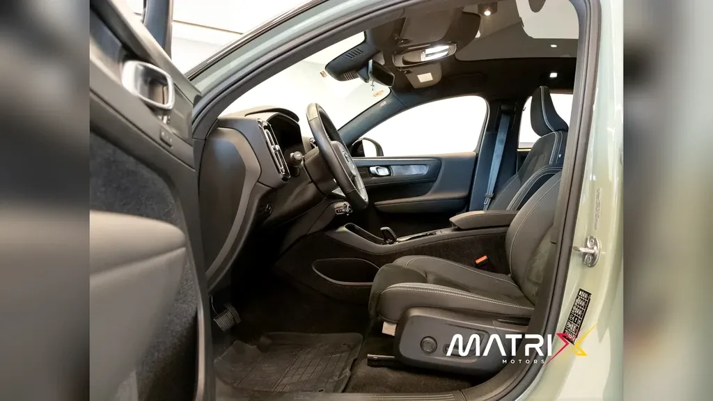 Volvo C40 Recharge - Imagem 14