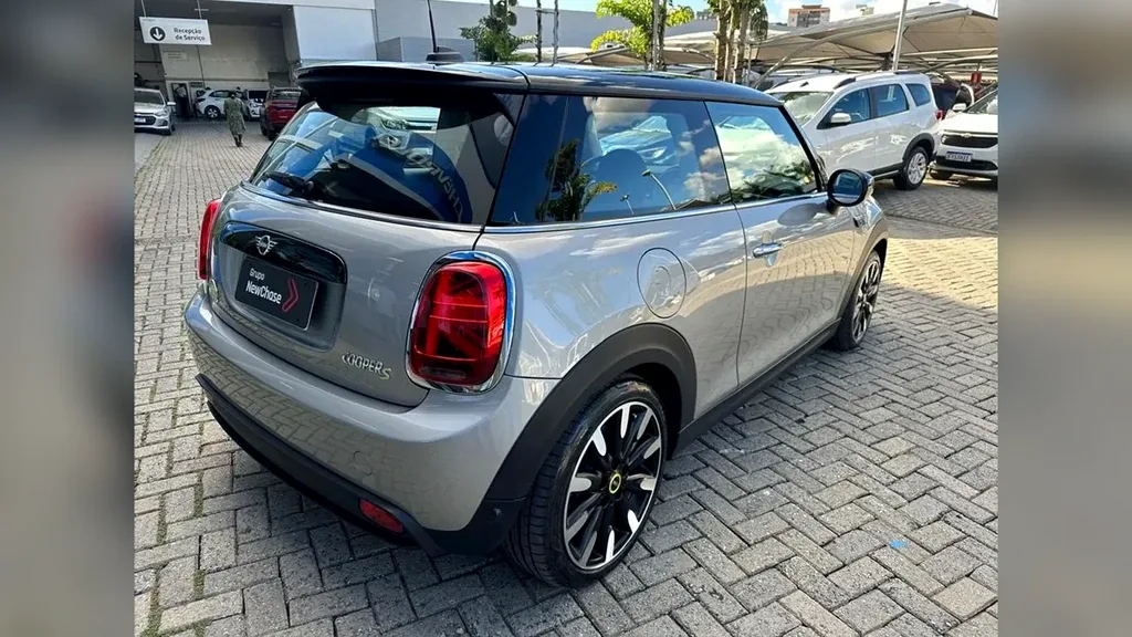 Mini Cooper SE - Imagem 5