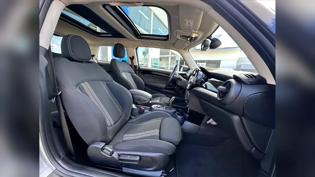 Mini Cooper SE - Imagem 6