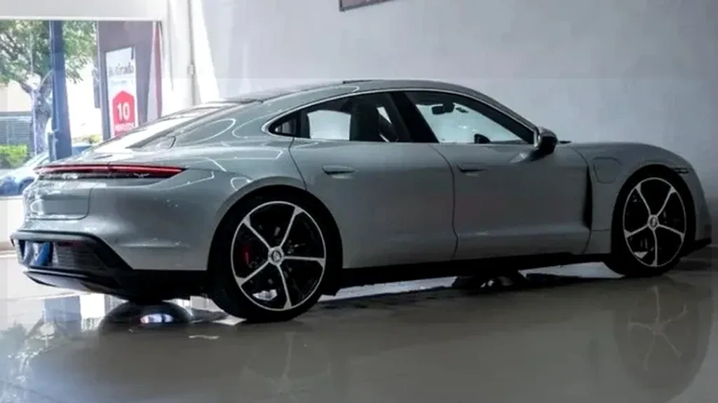 Porsche Taycan - Imagem 2