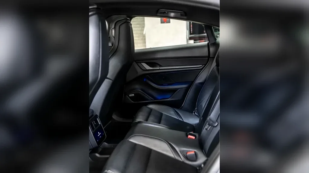 Porsche Taycan - Imagem 4