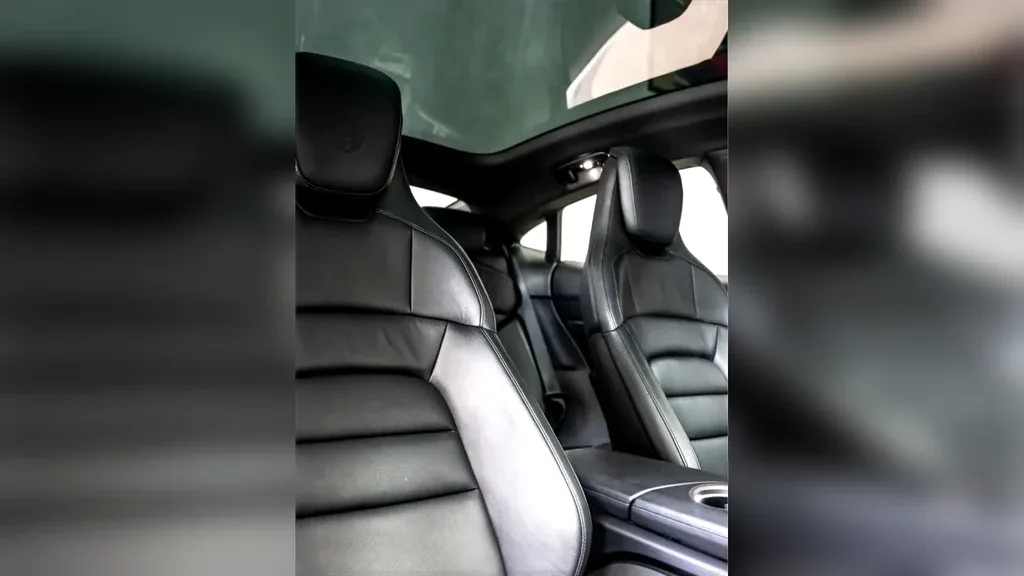 Porsche Taycan - Imagem 10