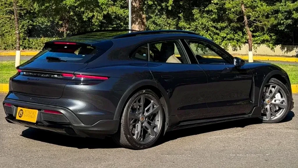 Porsche Taycan - Imagem 4