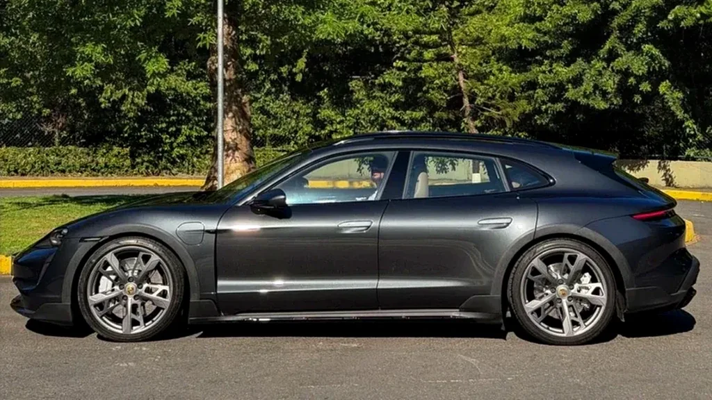 Porsche Taycan - Imagem 7