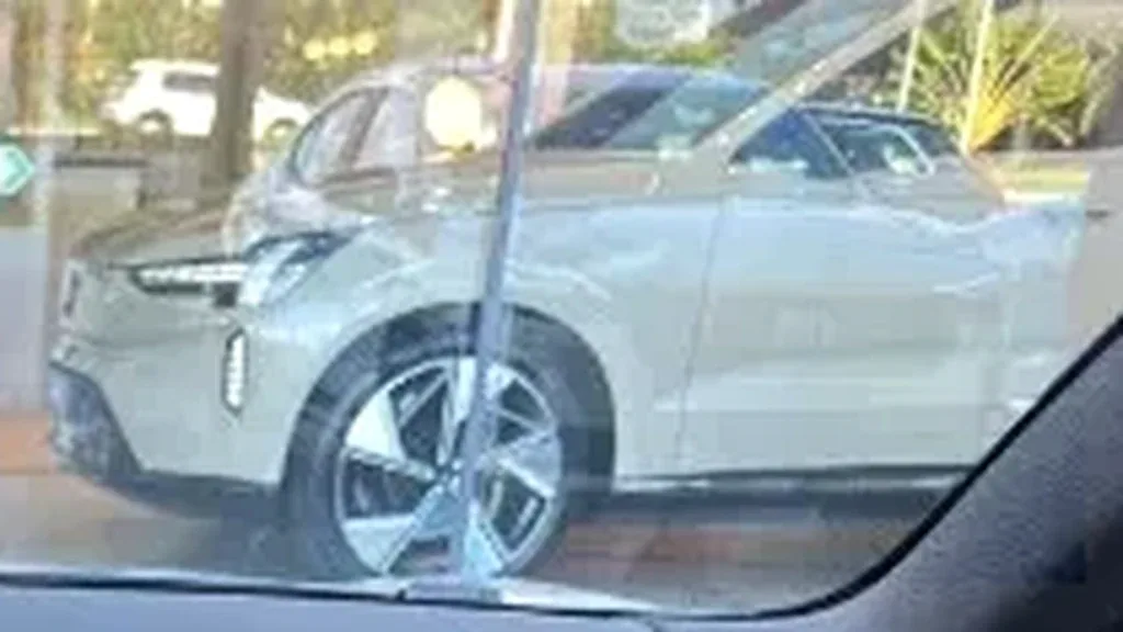 Volvo EX30 - Imagem 4