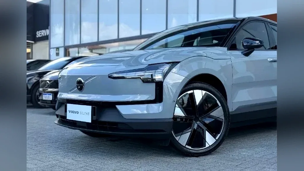 Volvo EX30 - Imagem 13