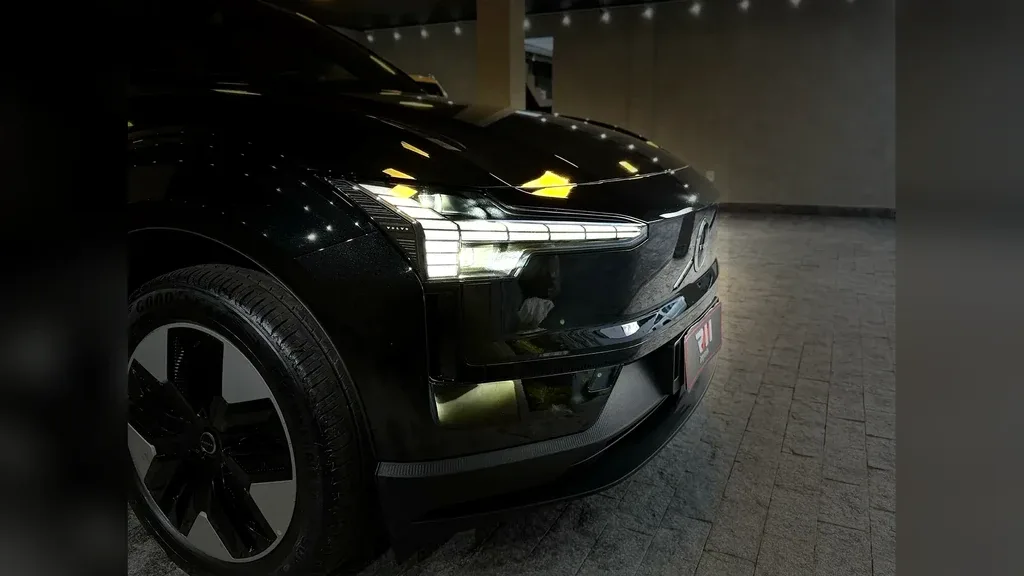Volvo EX30 - Imagem 4